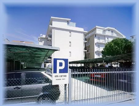 Hotel San Gottardo Riccione Extérieur photo